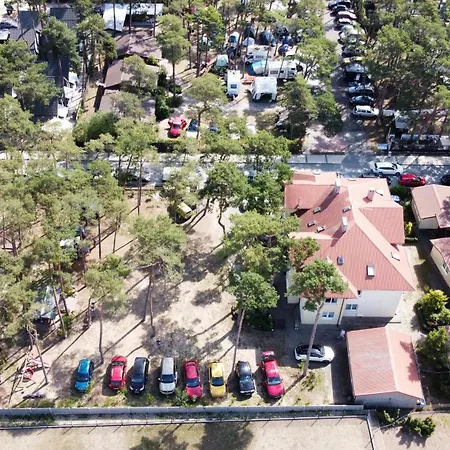 Czarny Bursztyn アパート