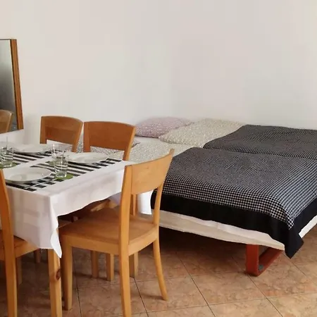 Czarny Bursztyn アパート *