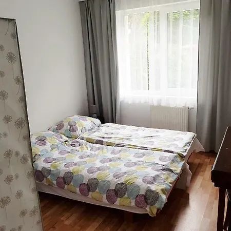 Czarny Bursztyn アパート ジブヌベク