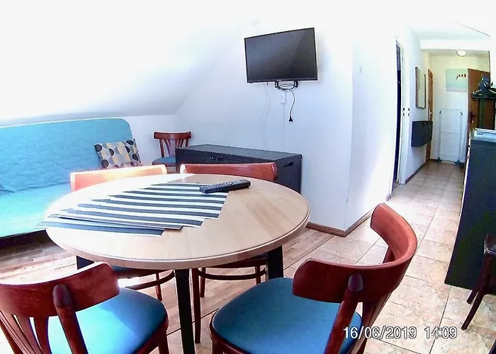 Апартаменты Czarny Bursztyn Дзивновек